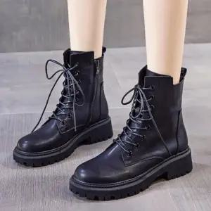 여성 앵클부츠 4.5cm 겨울 키높이워커 털워커 플랫