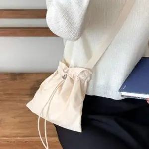 스트링 클로저 미니 파우치형 크로스백