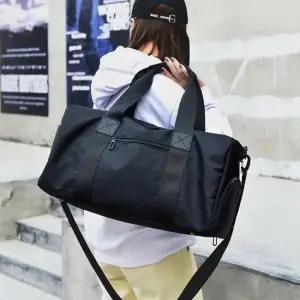 다양한 활용성 있는 밴딩 끈 실용성 좋은 보스턴백 트레블 여행용보스턴 남성서류가방