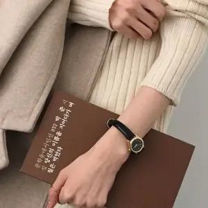 Chic Black Casio Watch 여성시계 여자시계 손목시계 여자손목시계 여성손목시계