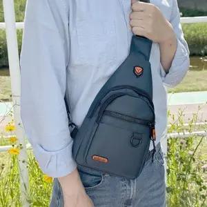 남성 이어폰홀 슬링백 1P 여행 핸드폰 가방 데일리백 데일리크로스백 캐주얼가방