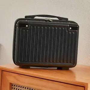 블랙 기내용 여행용보스턴백 플로 옷가방 레디백 여행용보스턴백 캐리어보조백