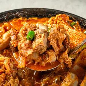 백년밥상 캠핑음식 요리 밀키트 한우 곱창전골 술안주