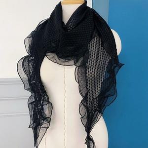 [애슬릿] 여성 도트 프릴 레이스 삼각 롱 봄 스카프