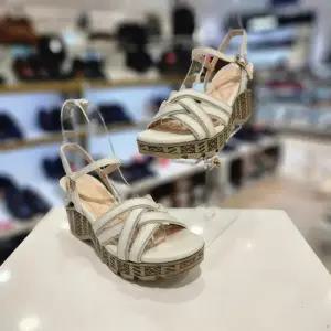 by 112324013 IVORY 여성 정장 캐주얼 통굽 샌들 JW HHDY_BP