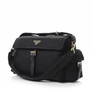 PRADA 25FW 익스플로어 라지 리나일론 숄더백 1BD391 RDLN F0002)