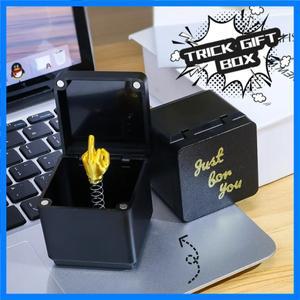 크리스마스 재미있는 장난 선물 박스 속 가운데 손가락 크리스마스 박스 재미있는 창의적인 선물 사무실 책