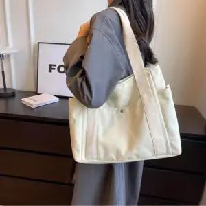 가벼운 포켓 수납 데일리 토트백 캔버스백 에코백