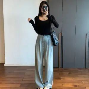 여성 JL18AF74 데일리 무채색 라운드넥 긴팔 티셔츠 레이어드티