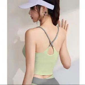여성 투톤 크로스 스트랩 크롭 슬리브리스 1P 캡 내장 브라탑