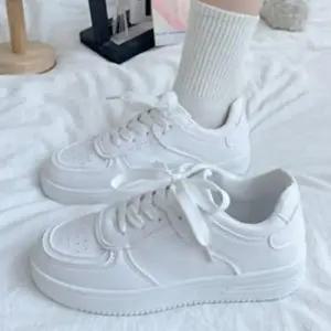 [옷자락]남녀 공용 데일리 편안한 흰색 운동화