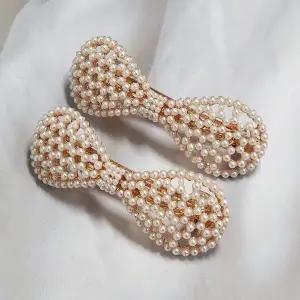 진주 바레트 둥근리본 자동핀