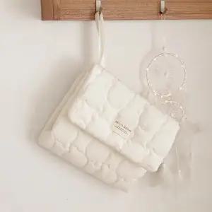 두두루베베 기저귀매트 휴대용 갈이패드 파우치 패트 방수요 갈이대 차량용 아기 방수 애기 아이 방수