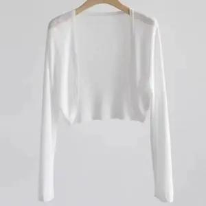 여름 필수 얇은 숏가디건 차량 실내 활용 가능