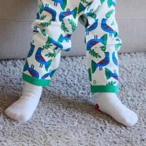 오프화이트 새미삭스