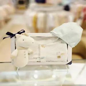 [압소바 의류] 베아트 반소 우주복(모자) 딸랑인형세트 26년여름신상 (A1310623F)