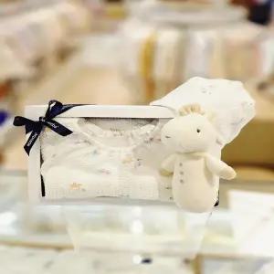 [압소바 의류] 베아트 반소 바디슈트(모자) 딸랑인형세트 26년신상 (A1310623A)