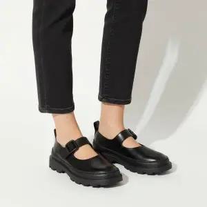 [캠퍼] 브루투스 여성 로퍼 152464460