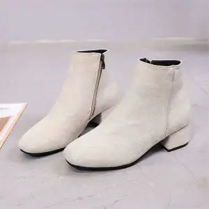 [굿쇼핑몰]3컬러 슬림핏 스웨이드 미들힐 앵글부츠 4cm