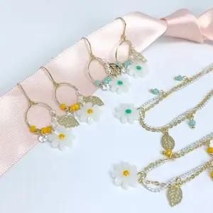 귀걸이+팔찌) 핸드메이드) 펄 앤 데이지 세트 크리스탈귀걸이 럭셔리귀걸이 블링 큐빅