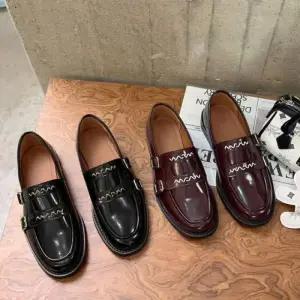 슈즈 여자로퍼 플랫 단화 로퍼구두 통굽 로퍼신발