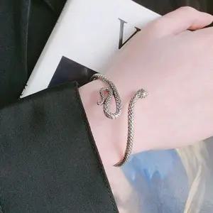 뱀팔찌 스네이크 패션 포인트 특이한 스네이크링 포인트반지 팬션반지 가락지