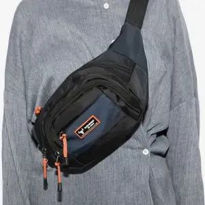 캐주얼 컬러 포인트 아웃도어 슬링백 남녀공용 힙색 벨트백 웨이스트백 힙백 남자힙색