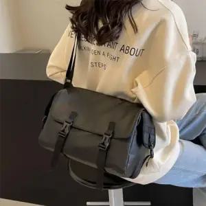 남여공용 스포츠 가방 크로스백 여행용 미니 가방 학원가방 학생미니크로스백