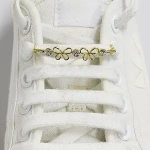 메탈 포인트 신발끈 장식 나비 버클 장식