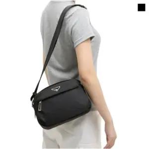 깔끔한 스타일 캐주얼 남녀 크로스백 고퀄리티 소가죽 크로스백 여성 크로스백 남성