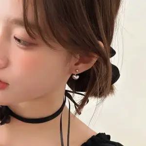 사랑의 하트 여성 귀걸이 s925침 하트귀걸이 여성귀걸이 s925침귀걸이 예쁜귀걸이