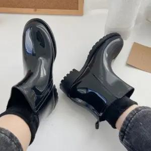 첼시부츠디자인 힙트렌드 캐주얼 여성 미들 레인부츠 여성레인부츠 여성숏레인부츠