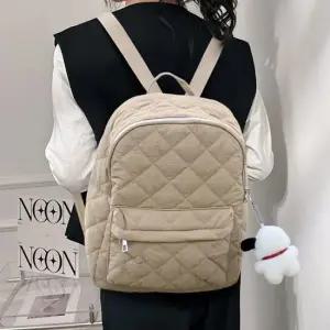 러블리 강아지인형 팬던트 포인트 누빔 패턴 백팩 캐주얼백팩 남자중저가가방