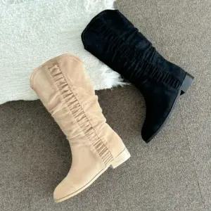 여자 유니크 사이드셔링 낮은굽 가죽 미들 부츠_3