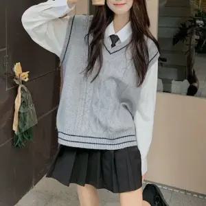 스쿨룩 브이넥 꽈배기 니트 조끼 베스트
