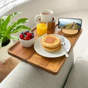소파 팔걸이 테이블 XL 아카시아 나무 접이식 사이드 트레이 15.8인치 x 11.8인치 컵 휴대폰 홀더 TV 캐디