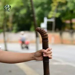 대나무 지팡이 스님 수행자 지지대 걸음보조기 보행 장대 할머니 어르신 노인