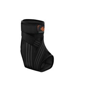 Shock Doctor 강한 지지력을 위한 피규어-8 스트랩이 있는 로우 프로파일 발목 브레이스. 클리트 /운동화용으로 제작되었습니다. 왼쪽 또는 오른쪽에 적합 (XS /스몰)