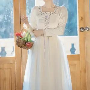 발레코어 플라워자수 신상 원피스 경성 화이트 스퀘어넥 추천제품