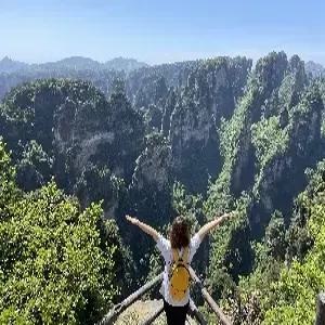 [Semi-프리미엄]장가계/원가계 5일#천문호선쇼 #대협곡 유리다리+VR #천문산사+귀곡+유리잔도 #5성급호텔#전신마사지 #보봉호수VIP #황룡동굴 #리무진버스 #BBQ푸드트럭