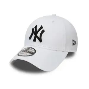 9FORTY 뉴욕 양키스 에센셜 베이스볼 볼캡 화이트 10745455