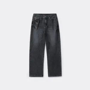 [롯데백화점]커스텀멜로우 그레이  스트레이트핏 진 CWPAA25584GYD