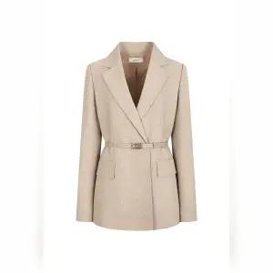 [롯데백화점]제이제이지고트 플랩 포켓 테일러드 재킷 GP3M0JK90