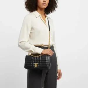 [버버리] TB 퀼팅 롤라 크로스백 미디움 블랙 149583343