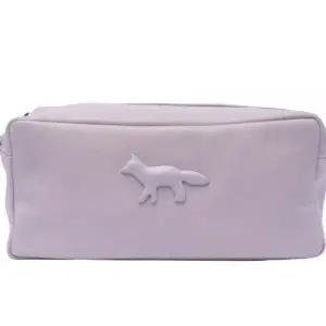 [메종키츠네] 클라우드 바게트 숄더 가방 메종 가죽 라일락 77472321