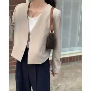 가을 캐주얼 긴팔 코트 쇼트 여자정장자켓 정장 브이넥 솔리드 미니멀리즘 ible3