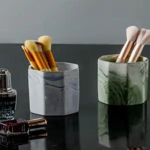 화장대 꾸미기 브러쉬통 빗통 빗꽂이 볼펜 KK0129 브러쉬 거치대 볼펜통 연필 메이크업 홀더 펜슬 꽂이