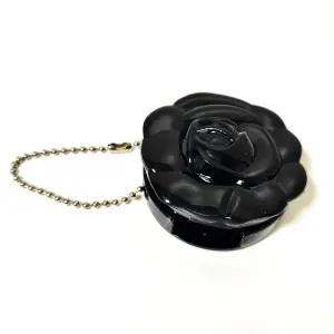 가방걸이용 장미 립밤케이스 휴대용 화장품 소분 용기 미니 공병