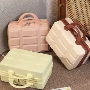 핑크색 캐리어결합 스킨 로션 화장품 미니 보조가방 캐리어레디백 레디백 미니캐리어백