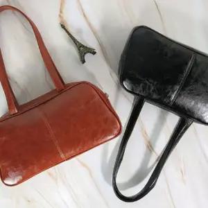 롱끈 스트랩 소지품 데일리 여성 심플 숄더백 호보백 쇼퍼백 여성숄더백 남성숄더백